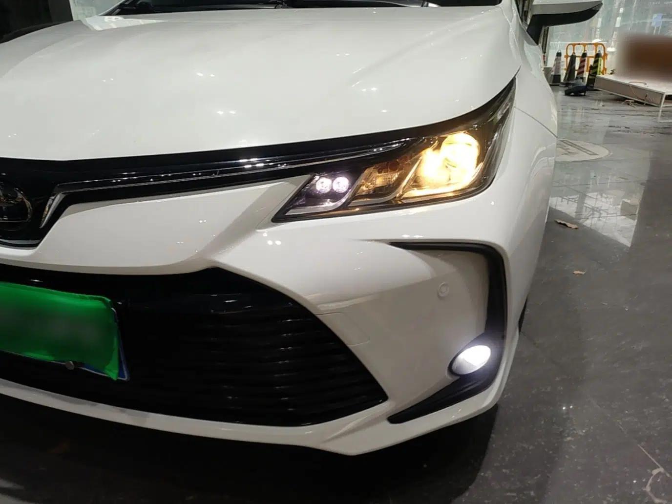 Toyota Corolla 2021 1.2T S-CVT Elite PLUS Edition — миниатюра 8