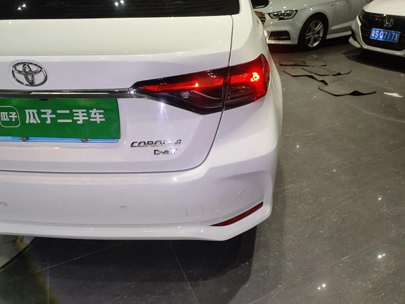 Toyota Corolla 2021 1.2T S-CVT Elite PLUS Edition — миниатюра 9