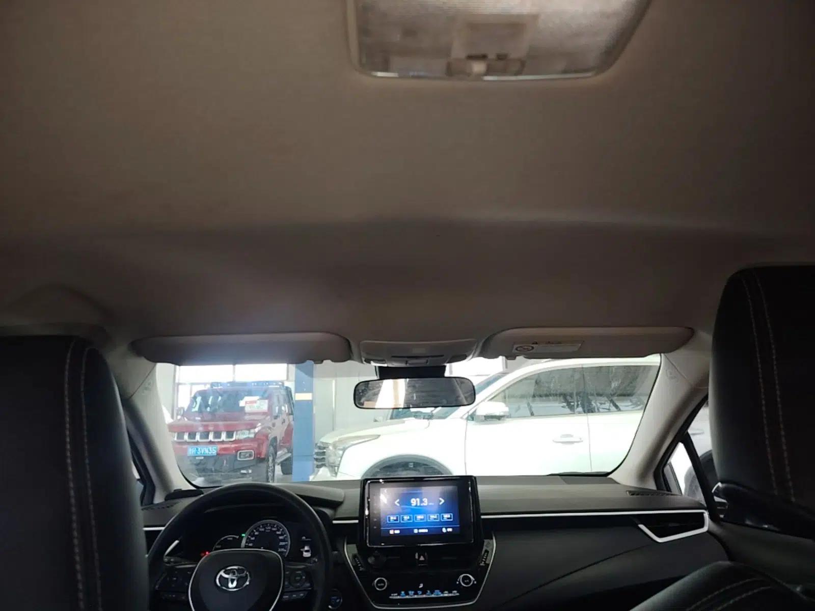 Toyota Corolla 2021 Dual-Engine 1.8L E-CVT Pioneer Edition — миниатюра 21