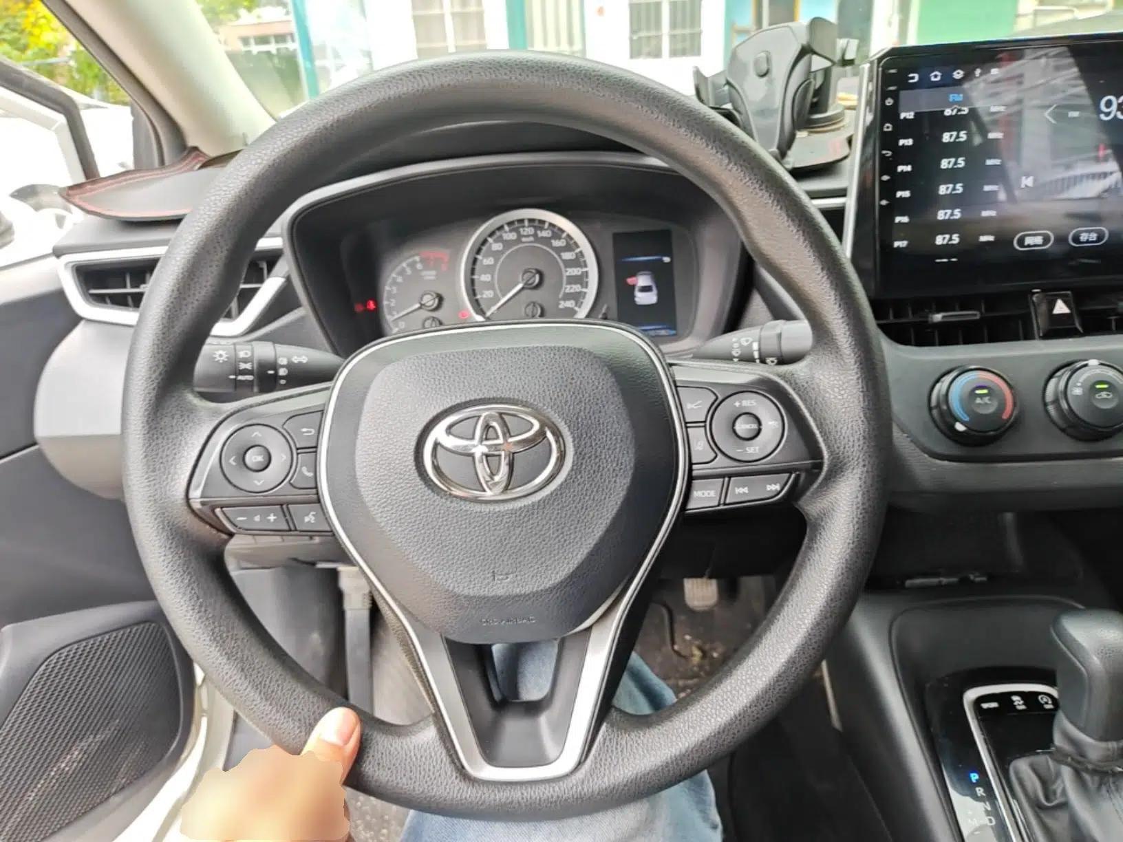Toyota Corolla 2021 1.2T S-CVT Pioneer Edition — миниатюра 13