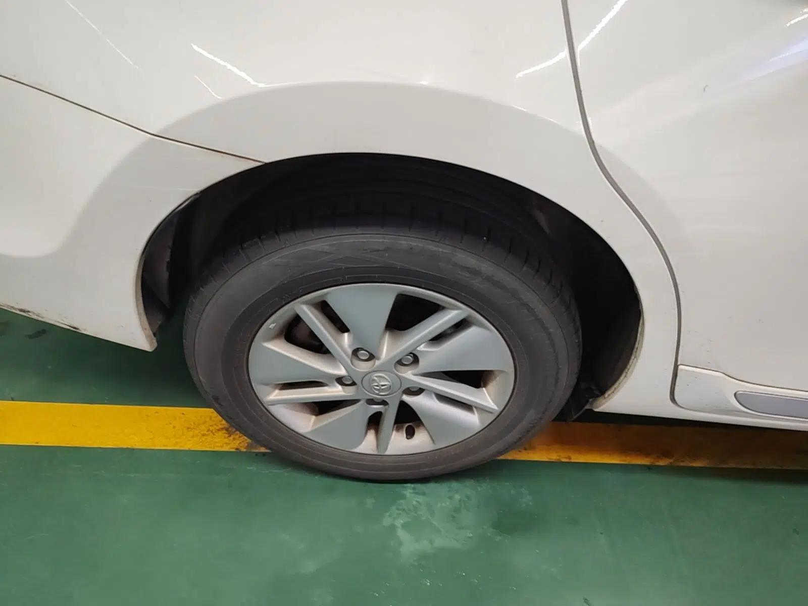 Toyota Corolla 2017 1.2T CVT GL-i — миниатюра 11