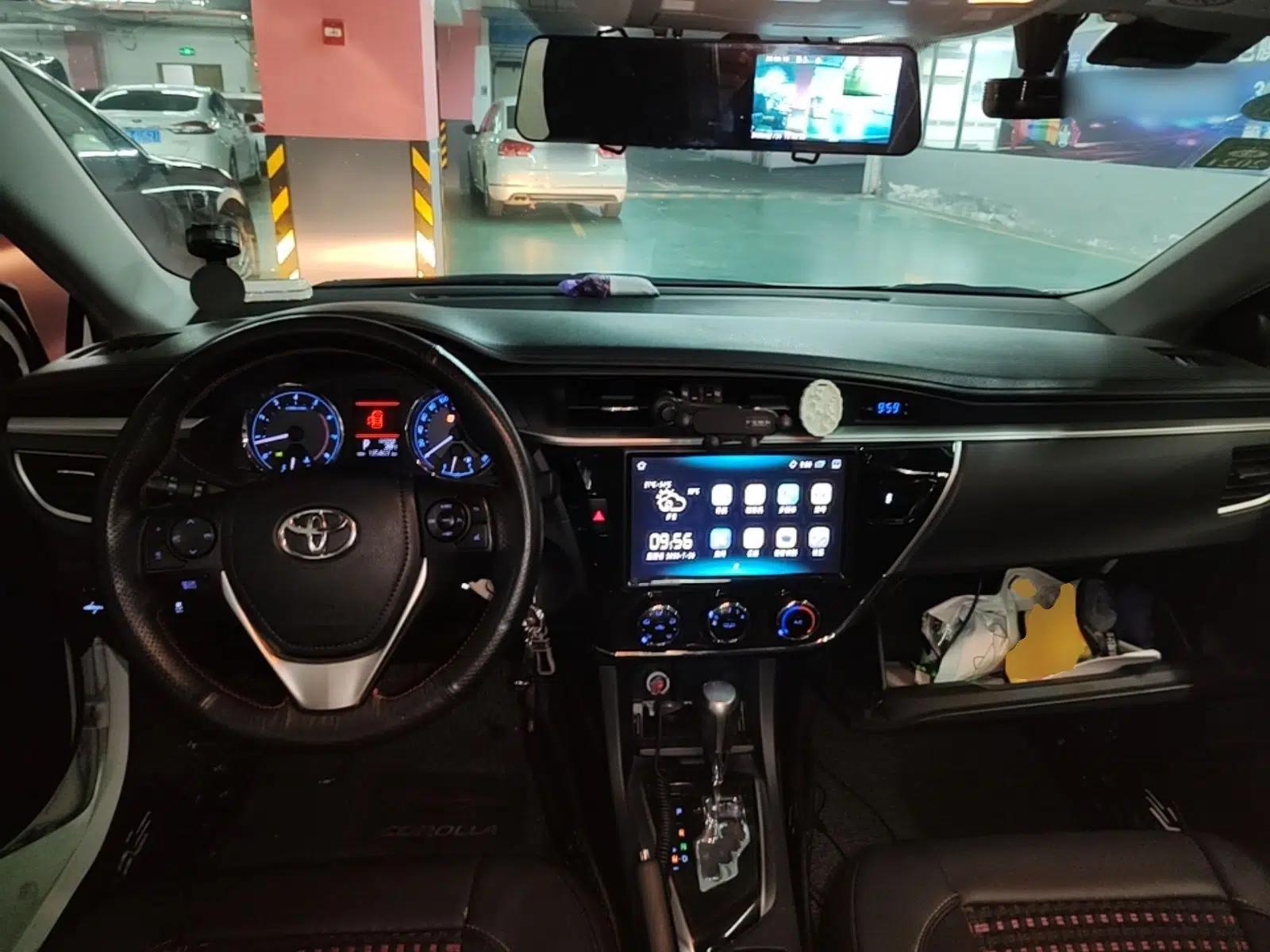 Toyota Corolla 2017 1.2T CVT GL-i — миниатюра 12