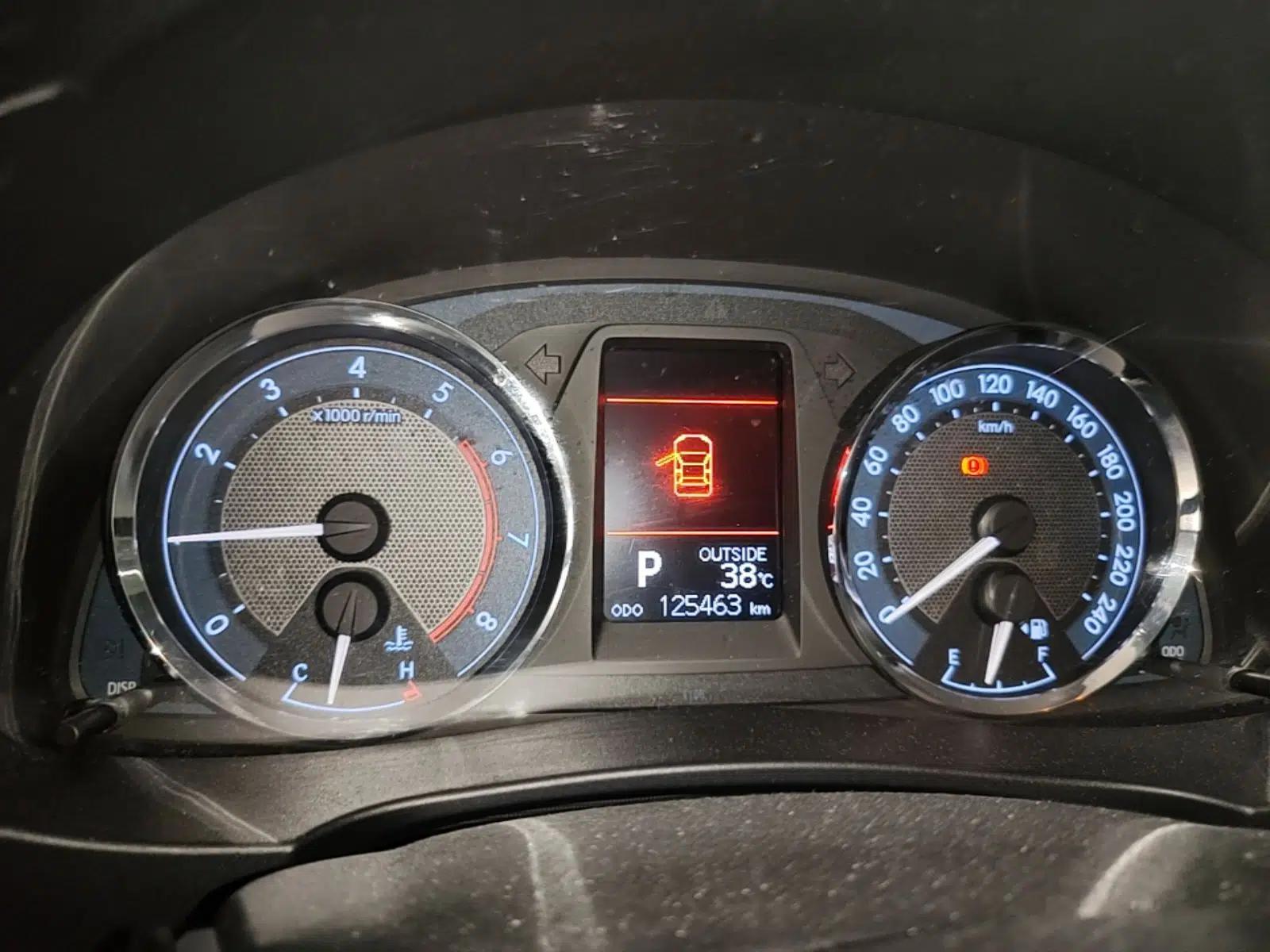 Toyota Corolla 2017 1.2T CVT GL-i — миниатюра 14
