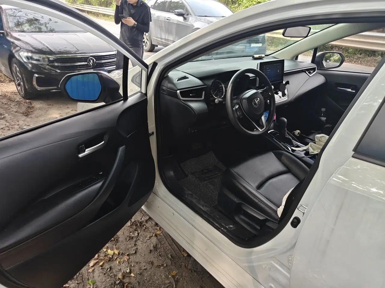 Toyota Corolla 2021 1.2T S-CVT Elite PLUS Edition — миниатюра 16