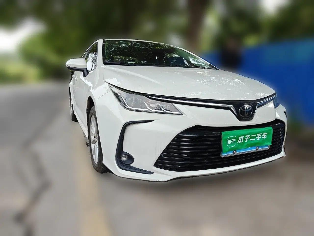 Toyota Corolla 2021 1.2T S-CVT Elite PLUS Edition — миниатюра 3