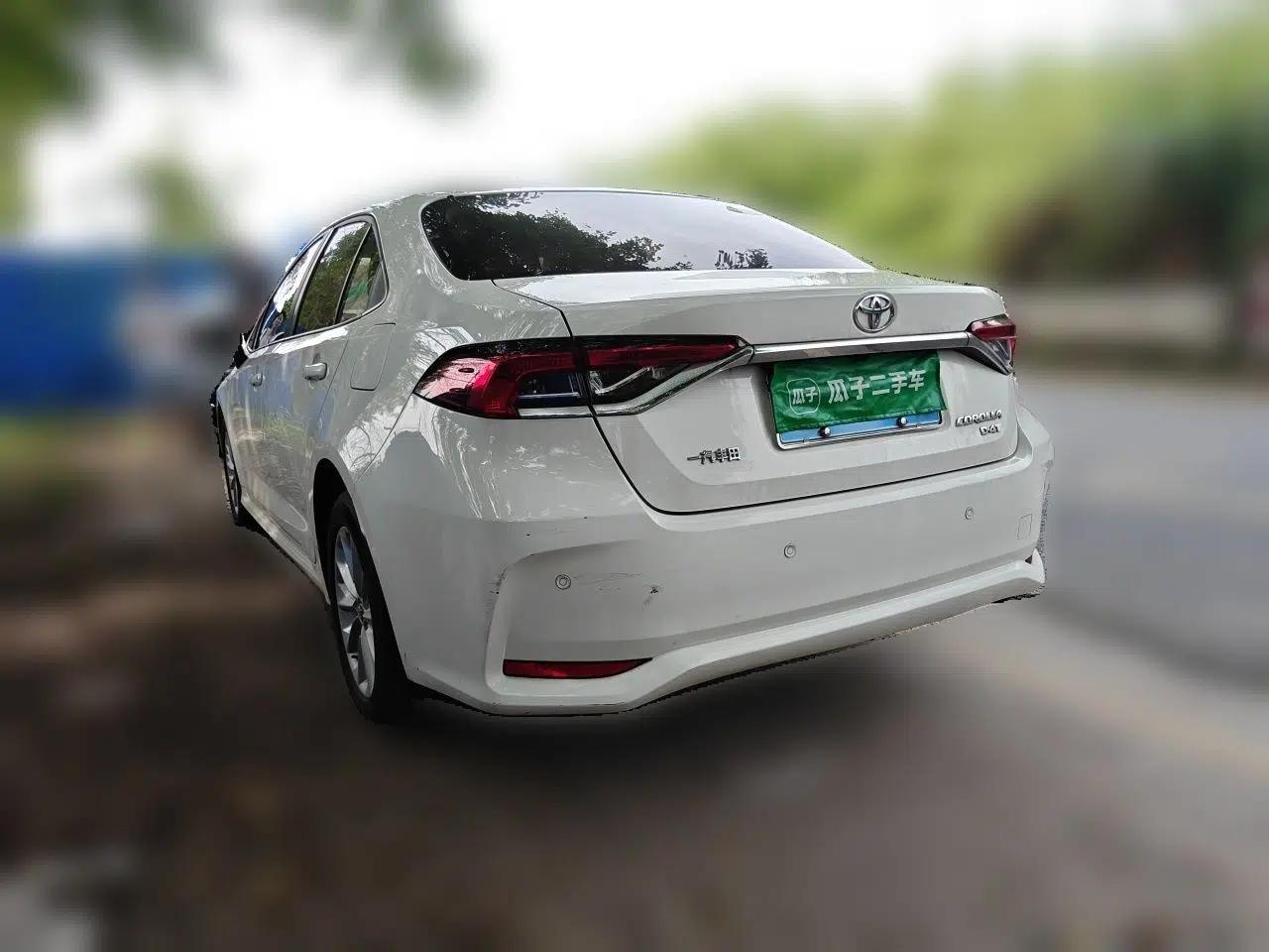 Toyota Corolla 2021 1.2T S-CVT Elite PLUS Edition — миниатюра 4