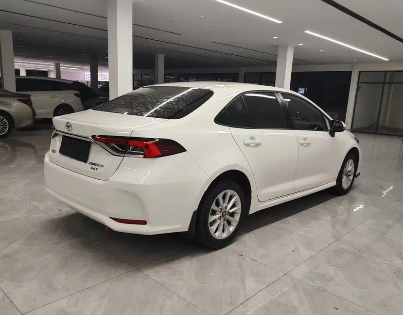 Toyota Corolla 2019 1.2T S-CVT GL-i Luxury Edition — миниатюра 5