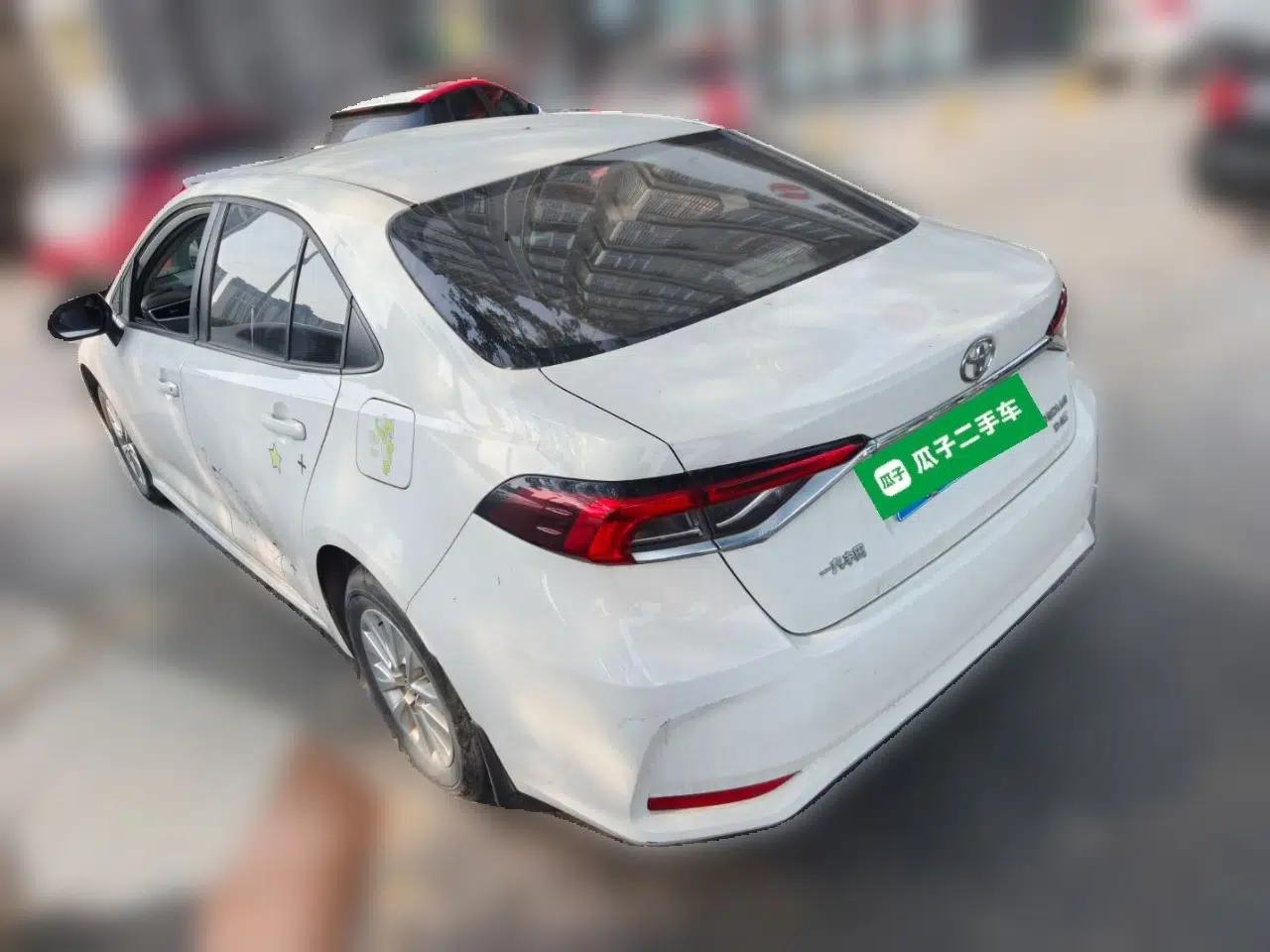 Toyota Corolla 2021 1.2T S-CVT Elite Edition — миниатюра 4