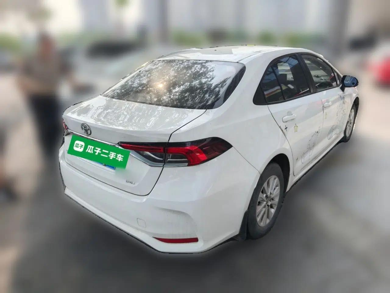 Toyota Corolla 2021 1.2T S-CVT Elite Edition — миниатюра 6