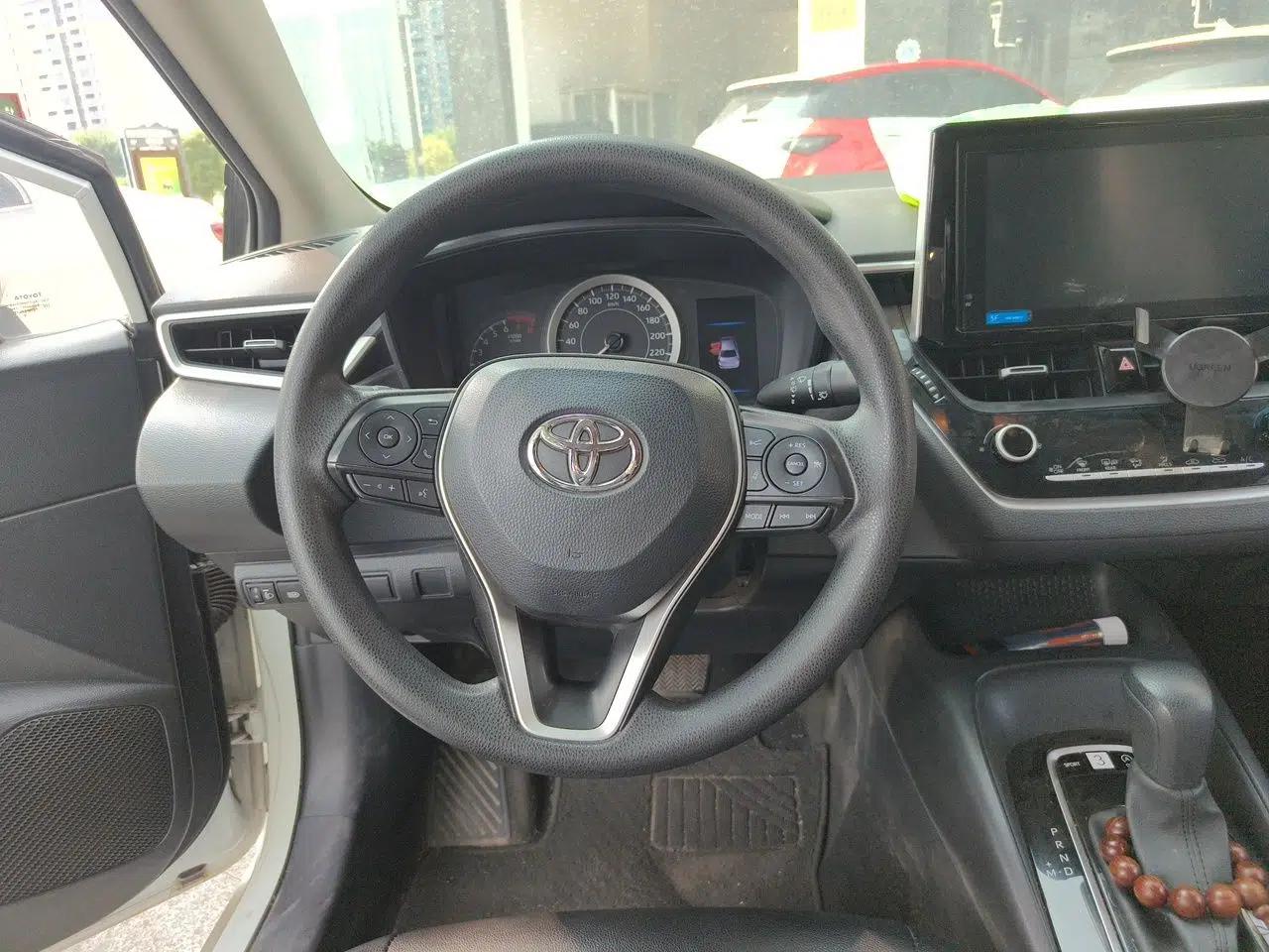 Toyota Corolla 2021 1.2T S-CVT Elite Edition — миниатюра 10