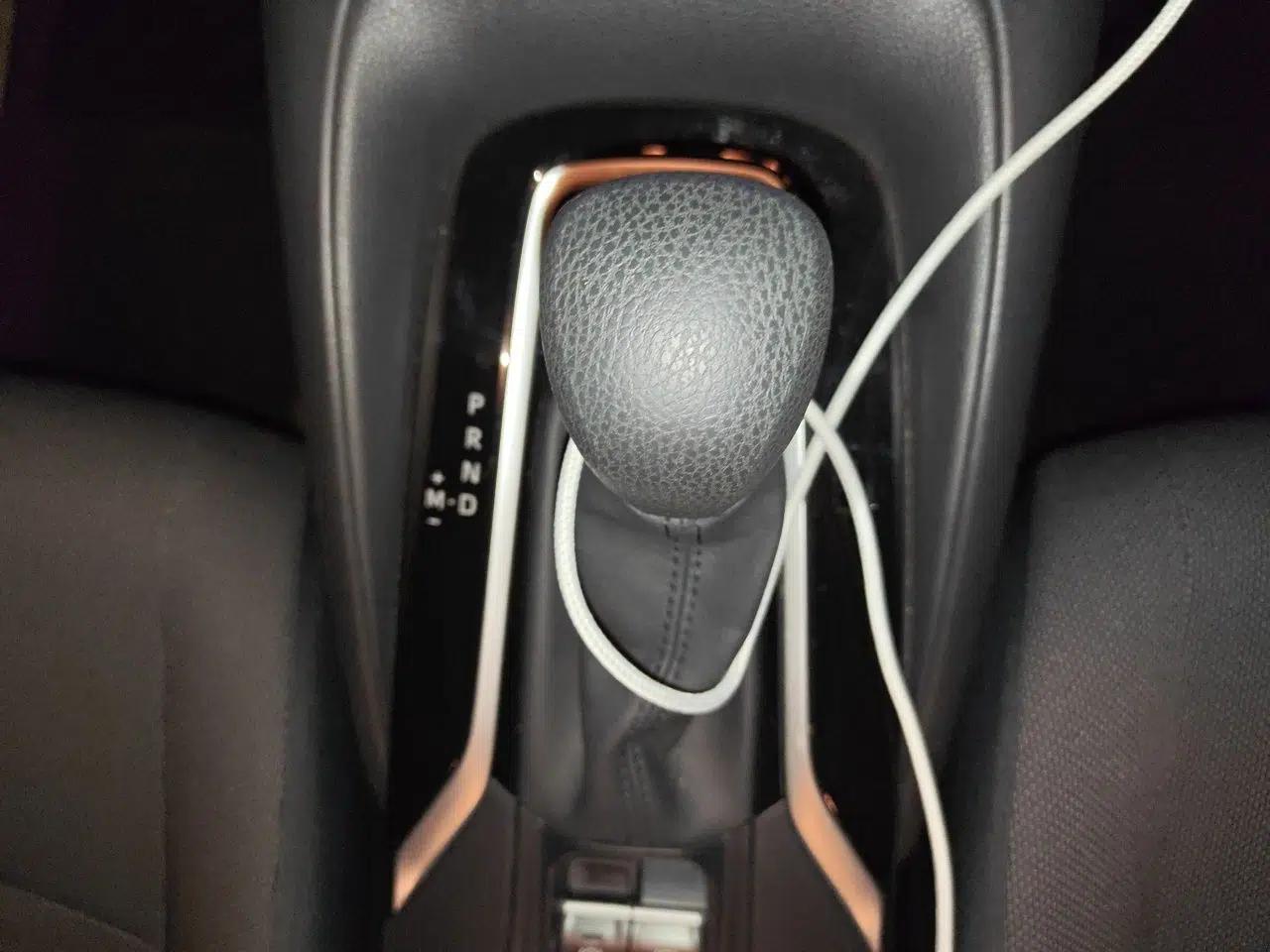 Toyota Corolla 2021 1.2T S-CVT Elite Edition — миниатюра 11