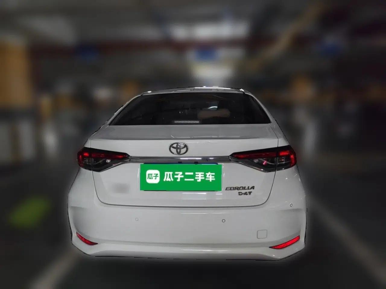 Toyota Corolla 2021 1.2T S-CVT Elite Edition — миниатюра 3