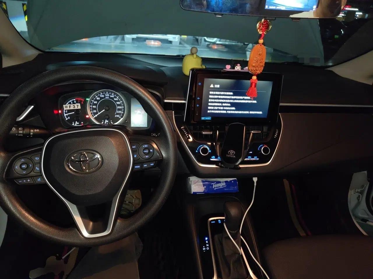 Toyota Corolla 2021 1.2T S-CVT Elite Edition — миниатюра 6