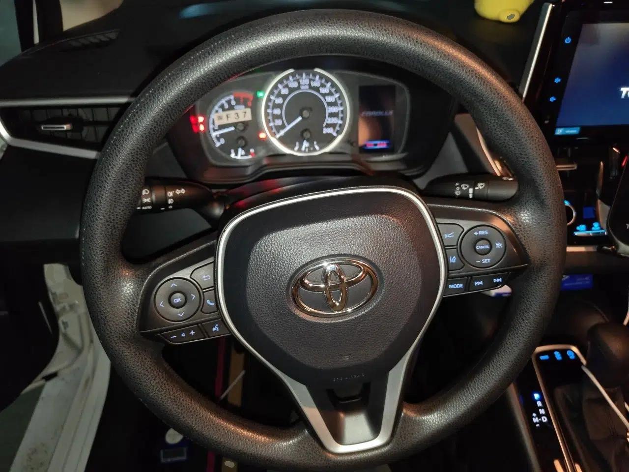 Toyota Corolla 2021 1.2T S-CVT Elite Edition — миниатюра 7