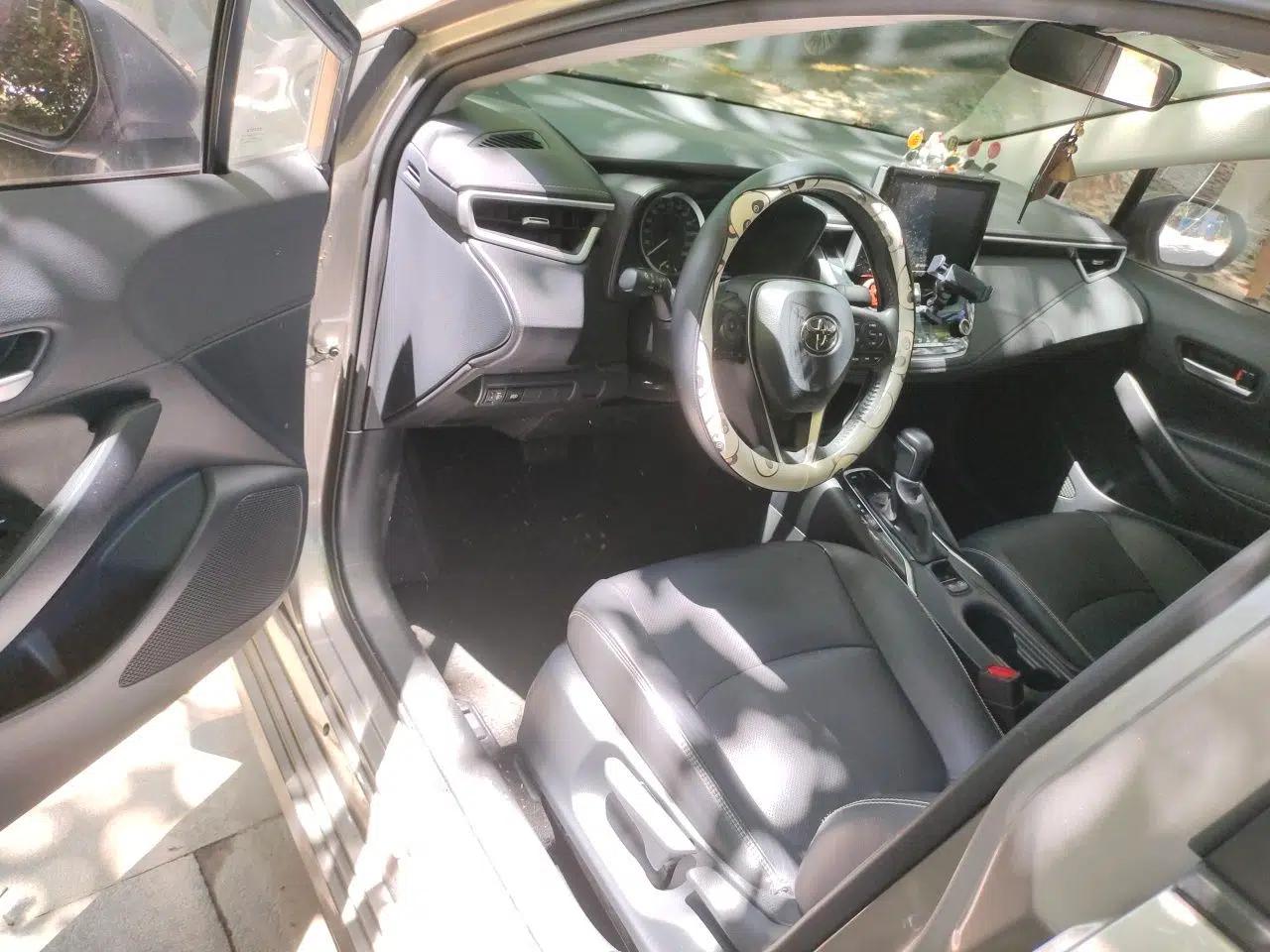 Toyota Corolla 2019 1.2T S-CVT GL-i Luxury Edition — миниатюра 16