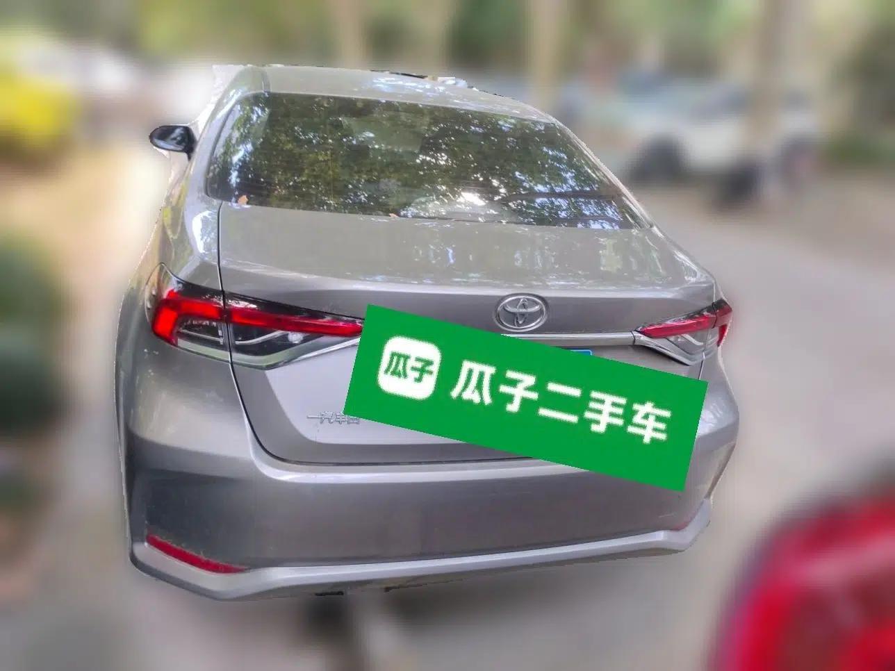 Toyota Corolla 2019 1.2T S-CVT GL-i Luxury Edition — миниатюра 5