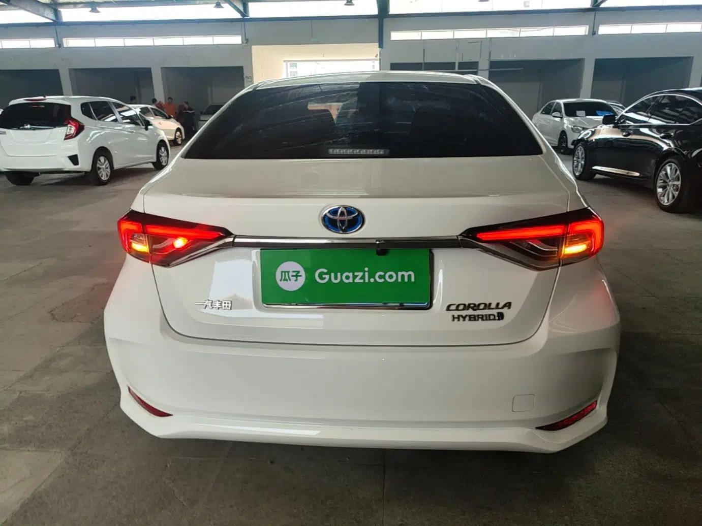 Toyota Corolla 2021 Dual-Engine 1.8L E-CVT Pioneer Edition — миниатюра 5