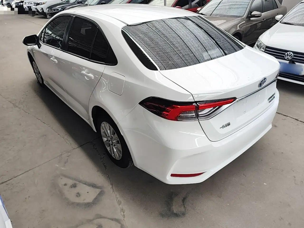 Toyota Corolla 2022 Dual-Motor 1.8L E-CVT Pioneer Edition — миниатюра 4