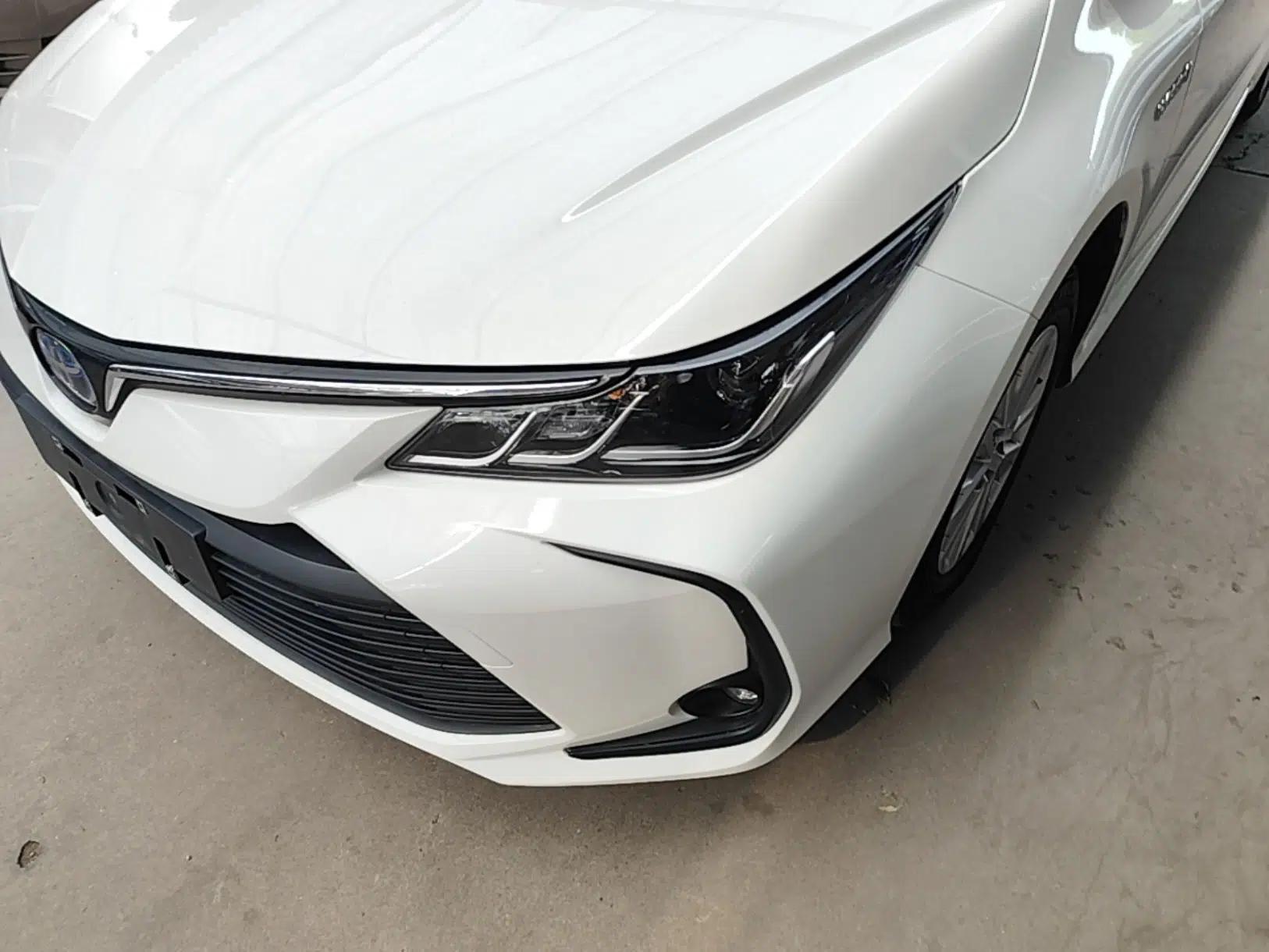 Toyota Corolla 2022 Dual-Motor 1.8L E-CVT Pioneer Edition — миниатюра 8