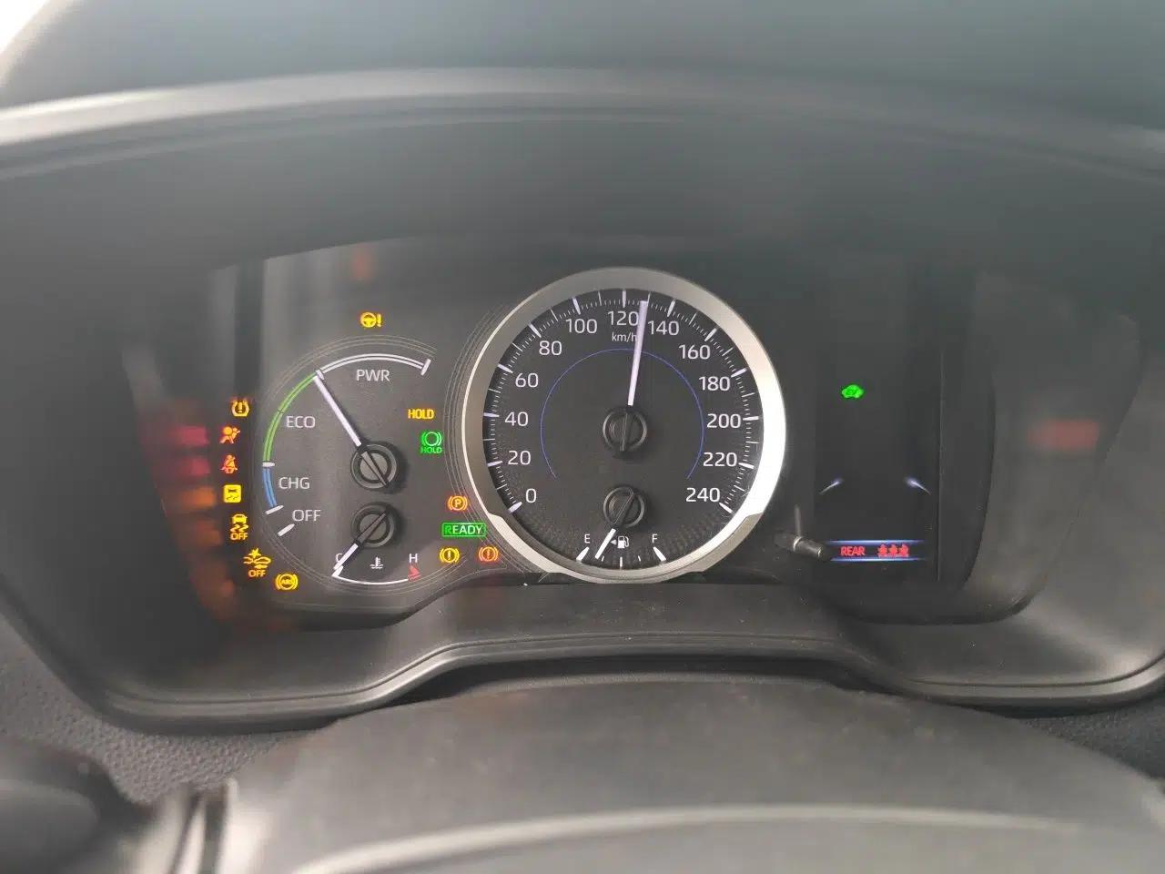 Toyota Corolla 2021 Dual-Motor 1.8L E-CVT Elite Edition — миниатюра 11