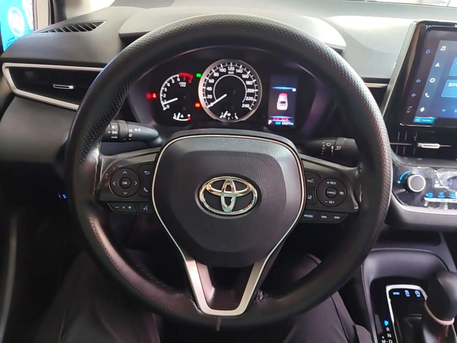 Toyota Corolla 2021 1.2T S-CVT Elite PLUS Edition — миниатюра 13