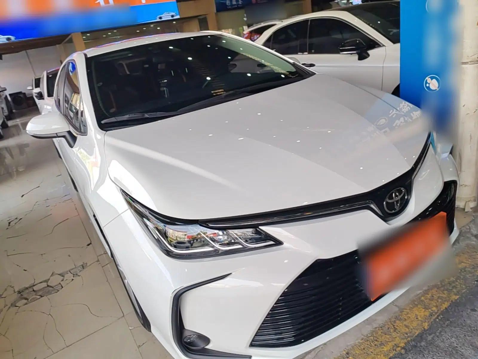Toyota Corolla 2021 1.2T S-CVT Elite PLUS Edition — миниатюра 7