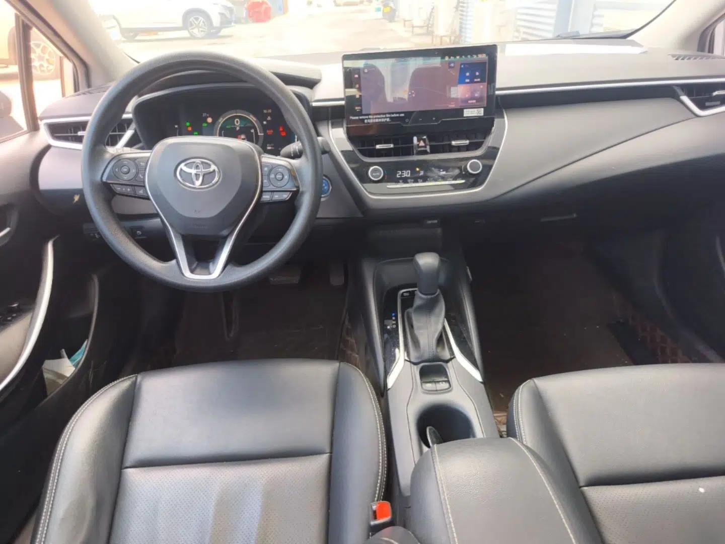 Toyota Corolla 2023 1.8L Smart Electric Hybrid Dual-Motor Elite Edition — миниатюра 12