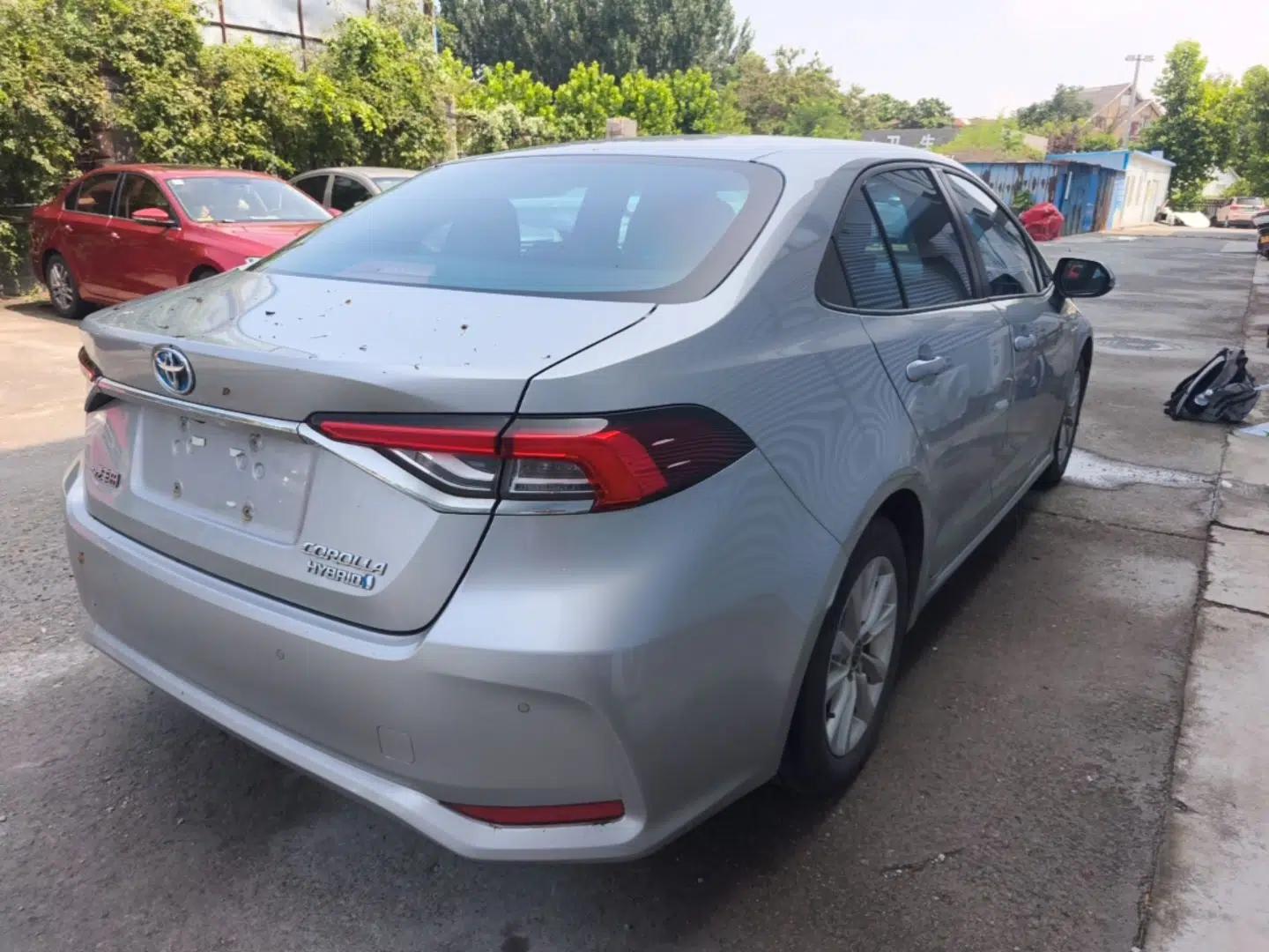Toyota Corolla 2023 1.8L Smart Electric Hybrid Dual-Motor Elite Edition — миниатюра 6