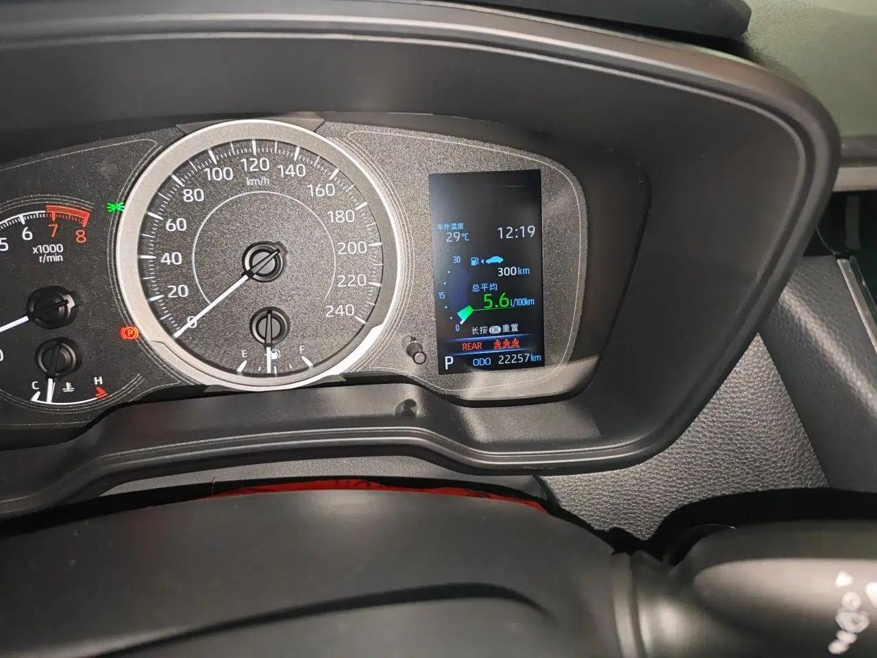 Toyota Corolla 2021 TNGA 1.5L CVT Elite Edition — миниатюра 11