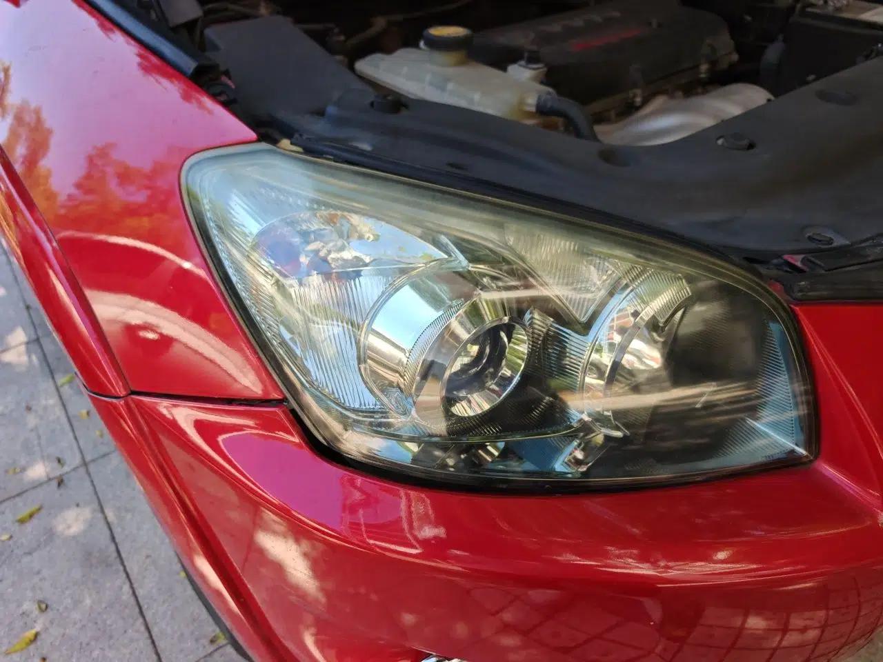 Toyota RAV4 2012 Luxurious 2.4L Automatic 4x4 with Stylish Features — миниатюра 7