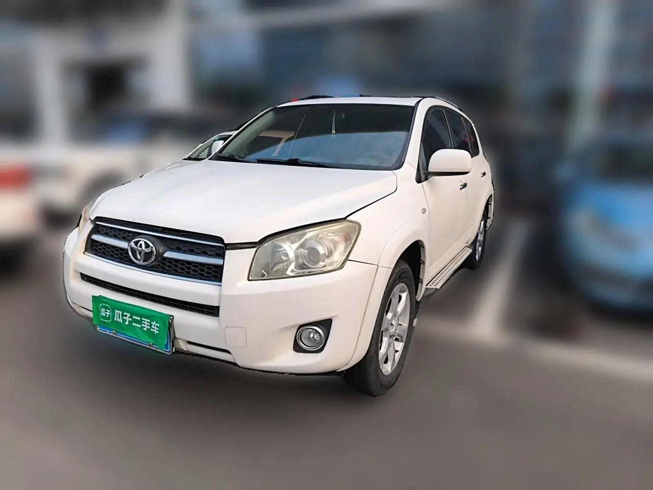 Toyota RAV4 2011 2.4L Automatic 4x4 Luxury Edition — миниатюра 1