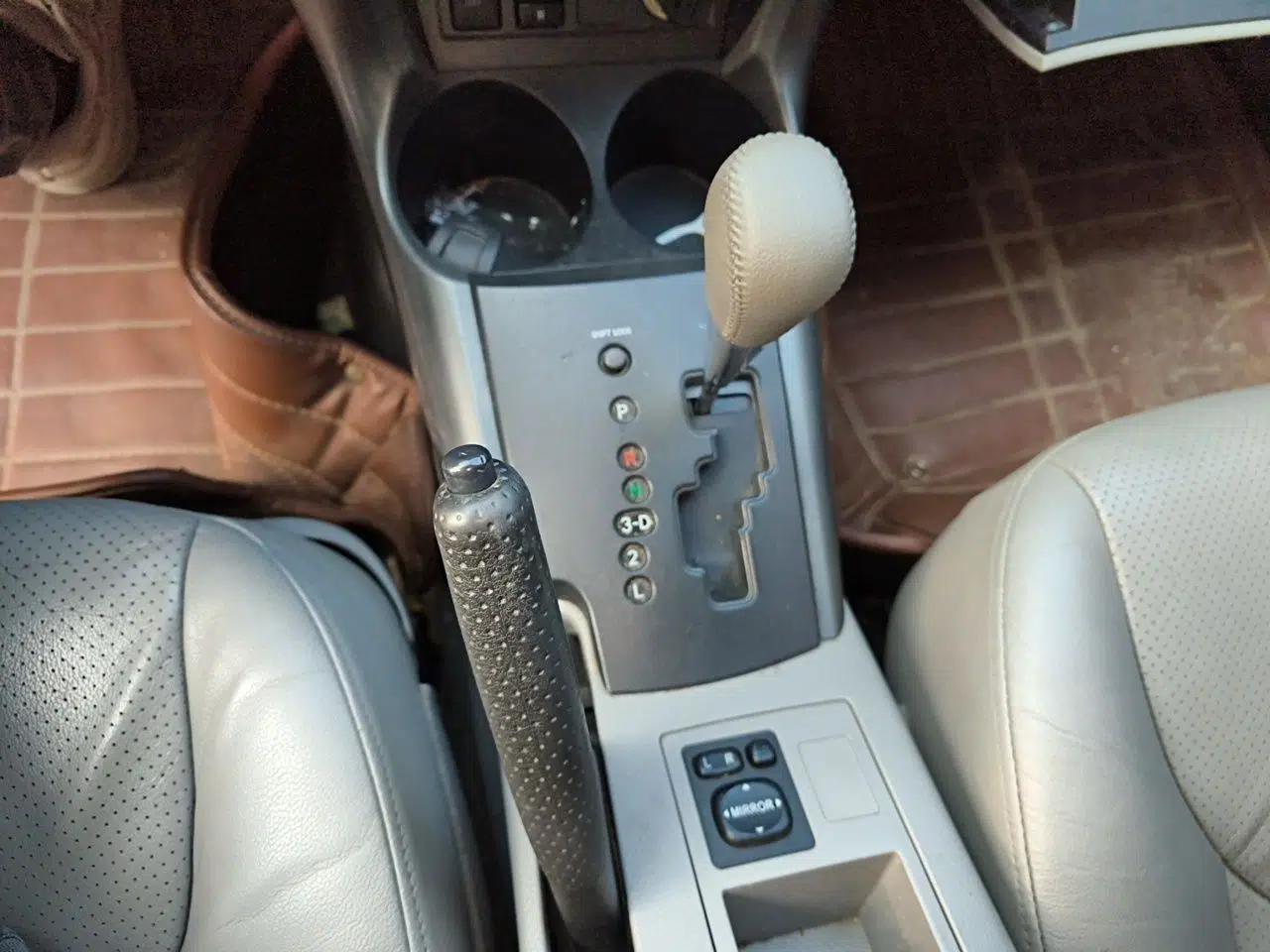 Toyota RAV4 2011 2.4L Automatic 4x4 Luxury Edition — миниатюра 14