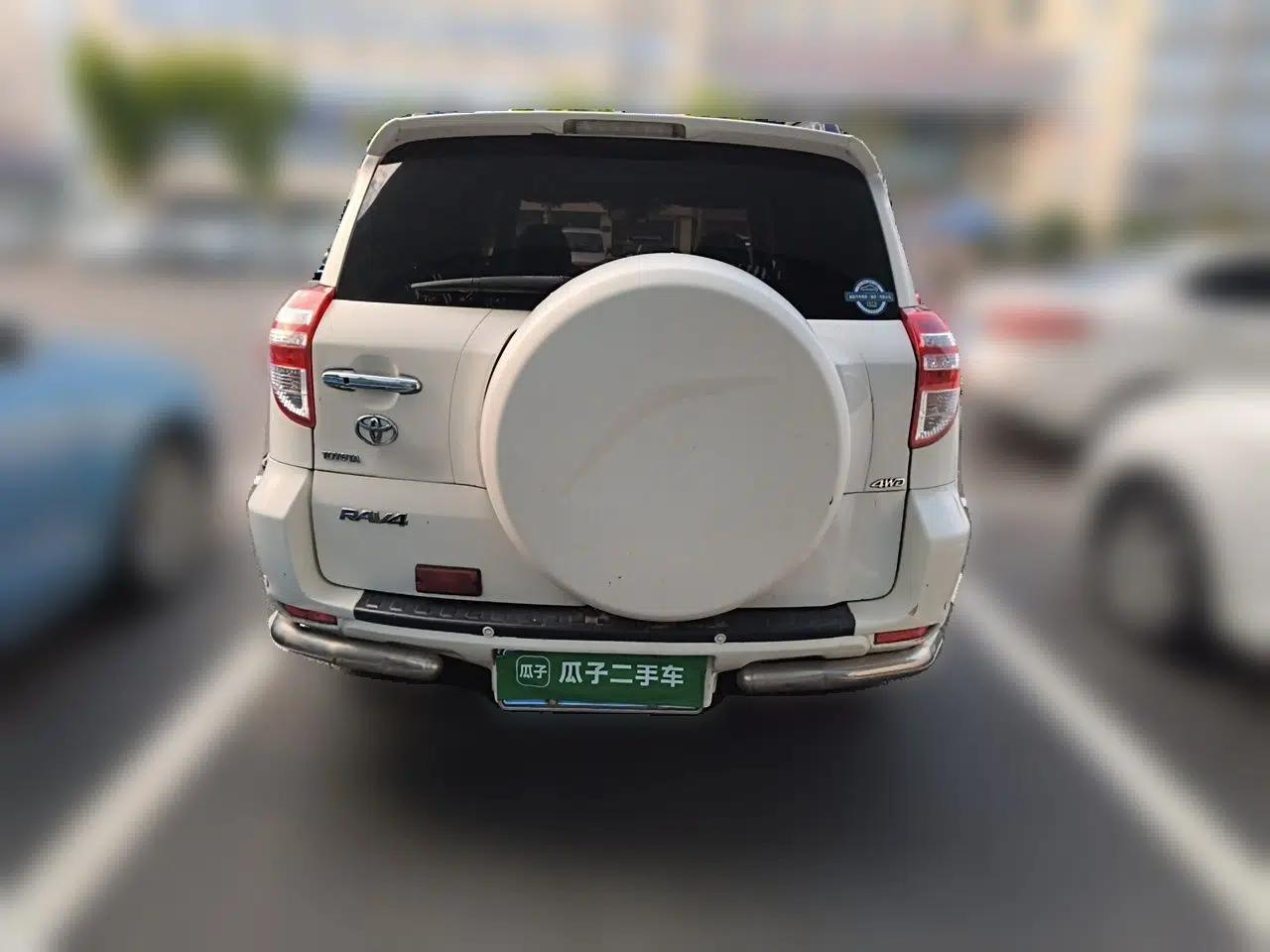 Toyota RAV4 2011 2.4L Automatic 4x4 Luxury Edition — миниатюра 5