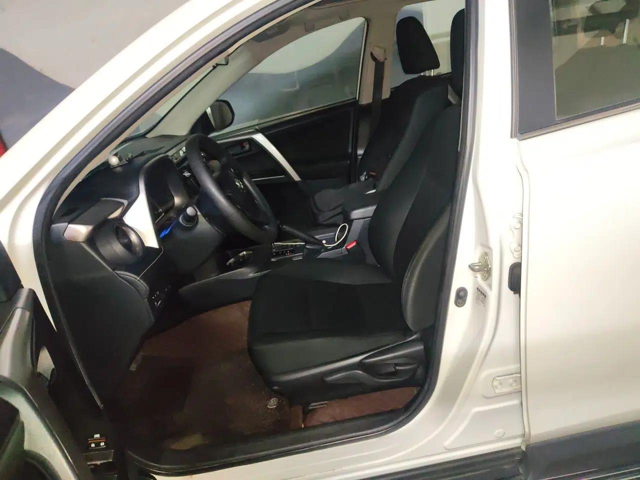 Toyota RAV4 2019 2.0L CVT Two-Wheel Drive Luxury Version China VI Standard — миниатюра 15