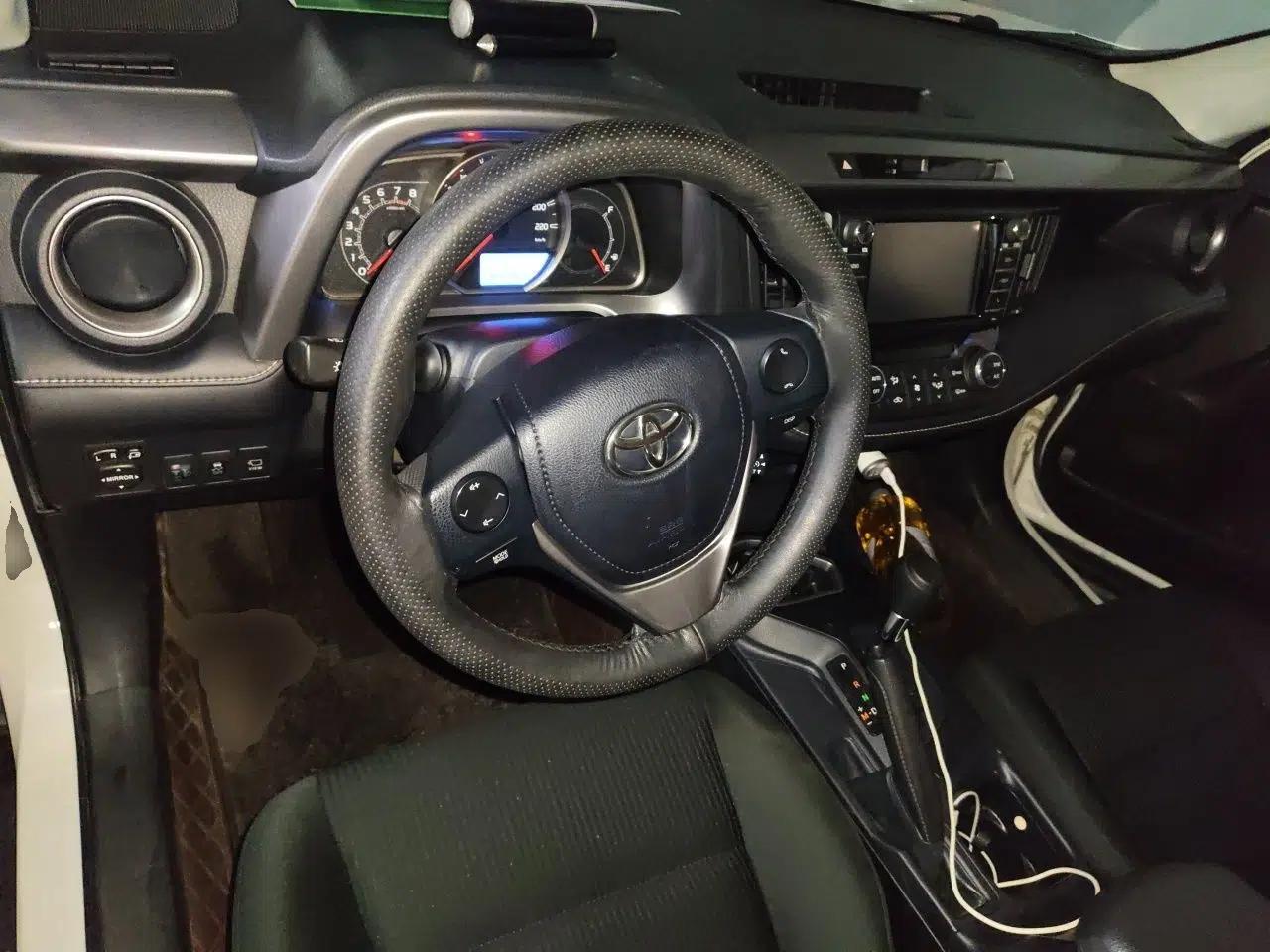 Toyota RAV4 2019 2.0L CVT Two-Wheel Drive Luxury Version China VI Standard — миниатюра 10