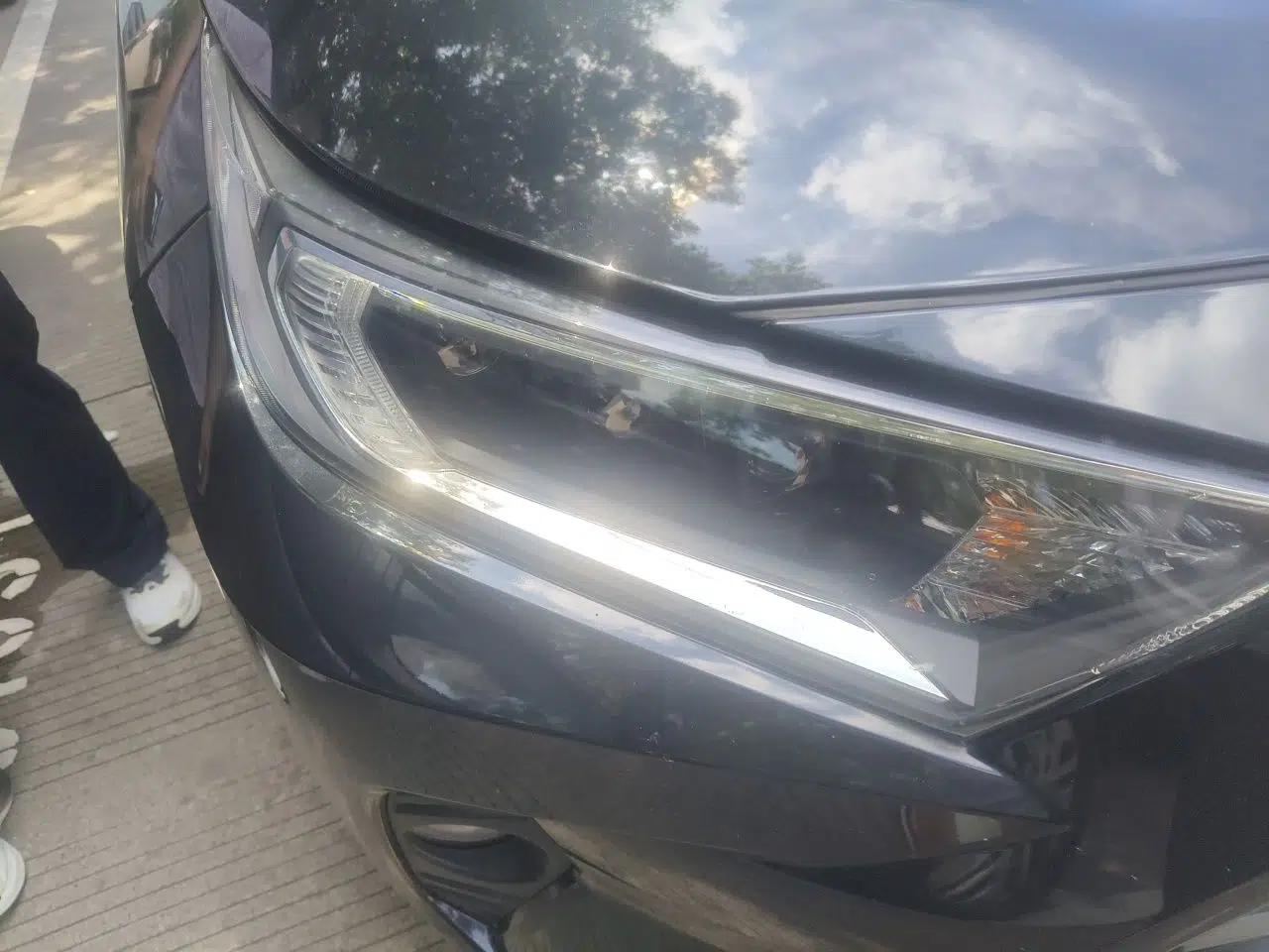 Toyota RAV4 2020 Dual-Engine 2.5L E-CVT 4x4 Elite PLUS Edition — миниатюра 7