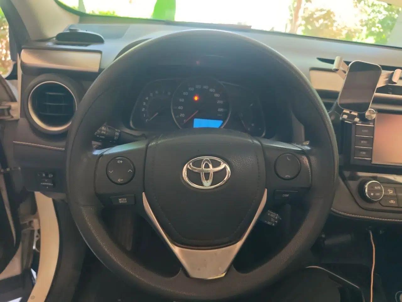 Toyota RAV4 2016 2.0L CVT Two-Wheel Drive Fashion Edition China V Standard — миниатюра 7