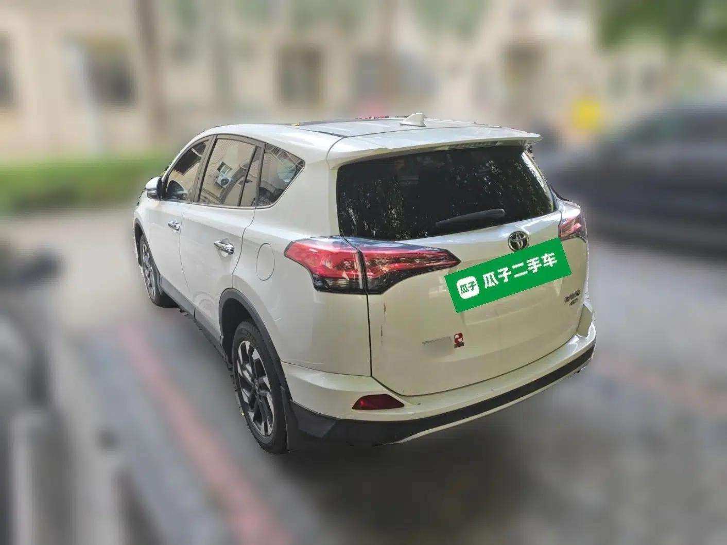 Toyota RAV4 2018 2.5L Automatic 4x4 Elite i Edition — миниатюра 4
