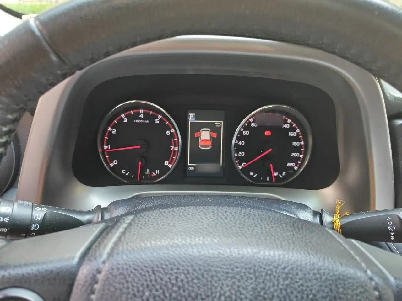 Toyota RAV4 2018 2.5L Automatic 4x4 Elite i Edition — миниатюра 10