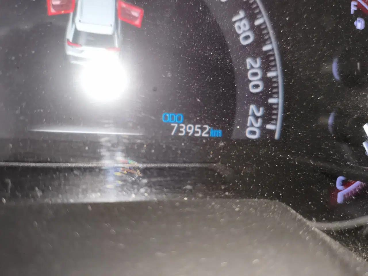 Toyota RAV4 2020 2.0L CVT Two-Wheel Drive Prestige Edition — миниатюра 12