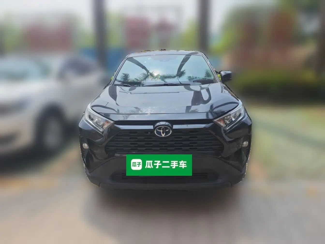 Toyota RAV4 2022 2.0L CVT Two-Wheel Drive Urban Edition — миниатюра 2