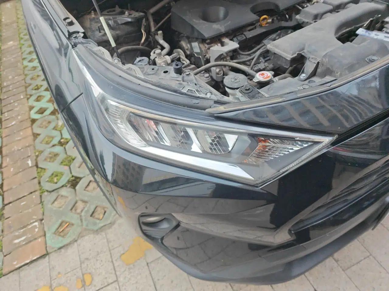 Toyota RAV4 2022 2.0L CVT Two-Wheel Drive Urban Edition — миниатюра 7