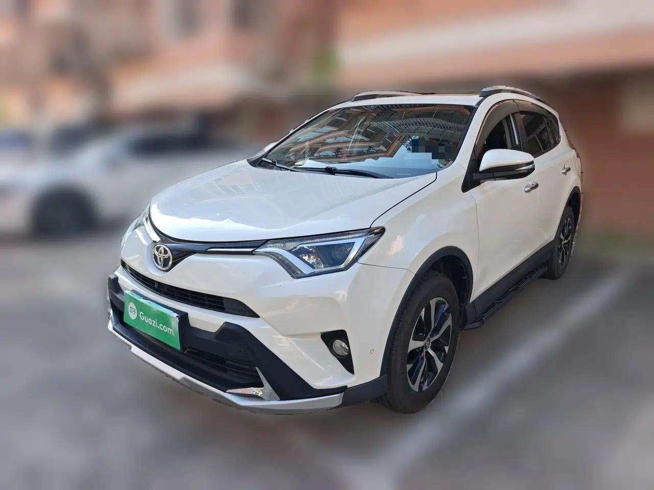 Toyota RAV4 2019 2.0L CVT Two-Wheel Drive Luxury Version China VI Standard — миниатюра 1