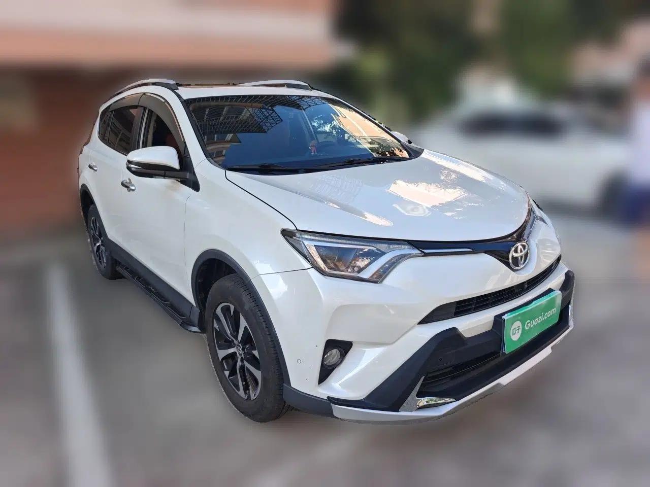 Toyota RAV4 2019 2.0L CVT Two-Wheel Drive Luxury Version China VI Standard — миниатюра 3