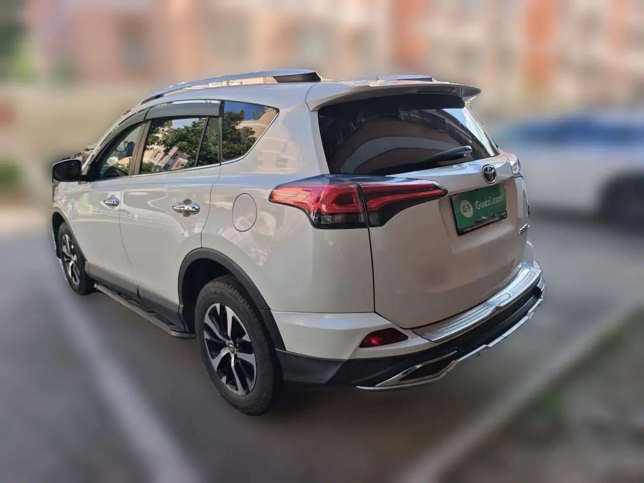 Toyota RAV4 2019 2.0L CVT Two-Wheel Drive Luxury Version China VI Standard — миниатюра 4