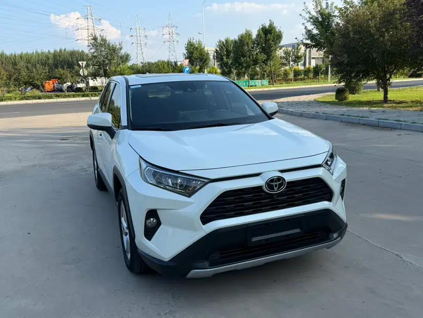 Toyota RAV4 2020 2.0L CVT 4x4 Trend Edition — миниатюра 2