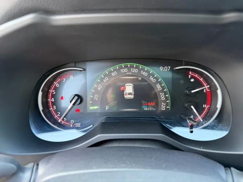 Toyota RAV4 2020 2.0L CVT 4x4 Trend Edition — миниатюра 7