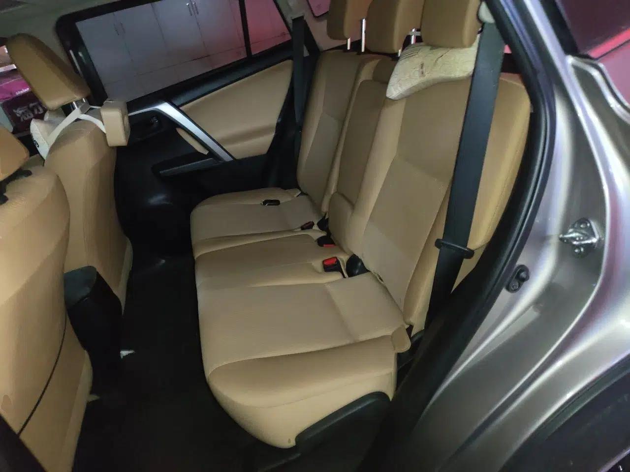 Toyota RAV4 2019 2.0L CVT Two-Wheel Drive Pioneer Edition China VI Standard — миниатюра 17
