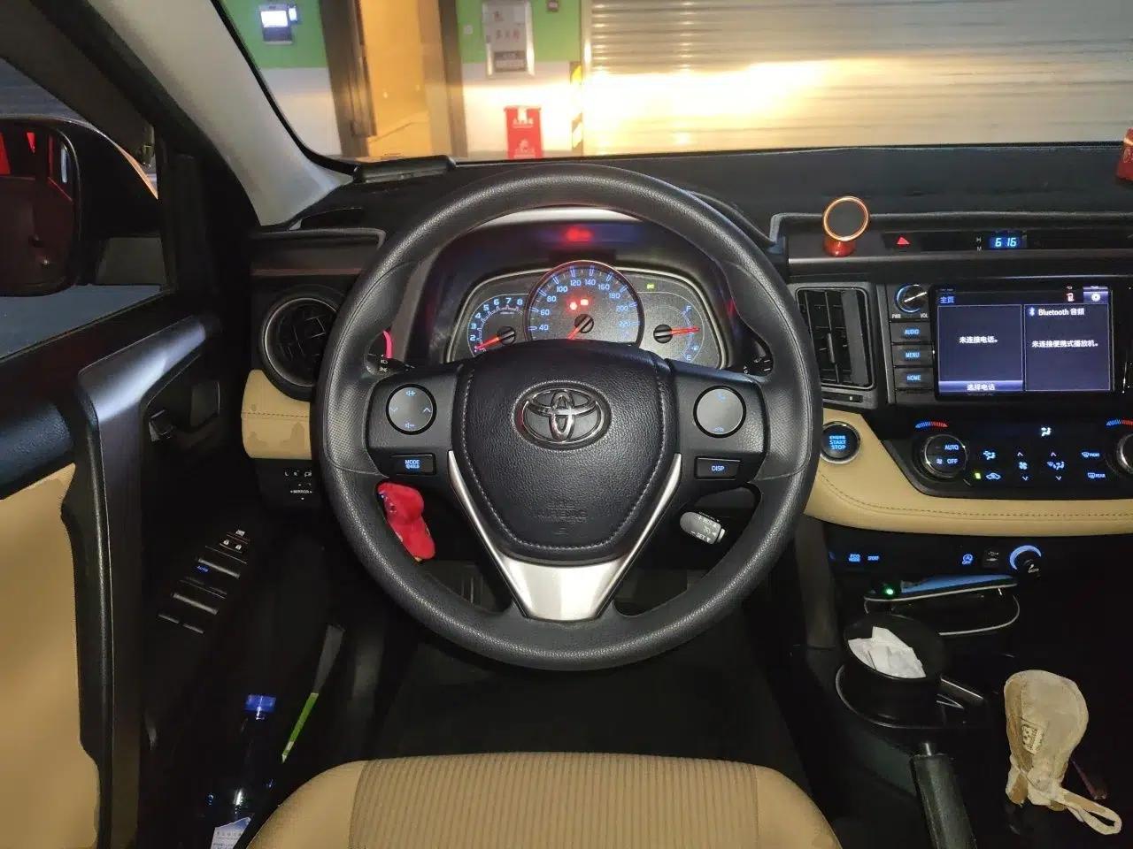 Toyota RAV4 2019 2.0L CVT Two-Wheel Drive Pioneer Edition China VI Standard — миниатюра 10