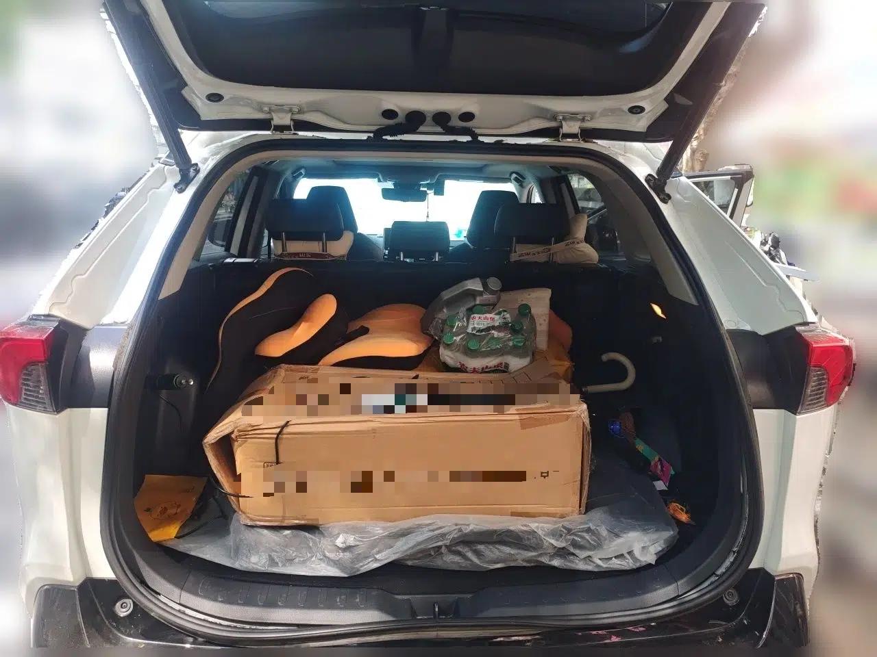 Toyota RAV4 Rongfang Plug-in Hybrid 2021 2.5L 4x4 Flagship Pro — миниатюра 19